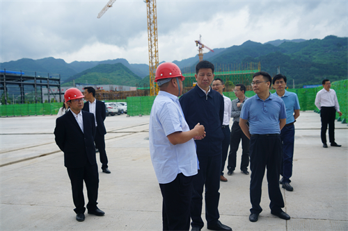 2021年5月20日，湖南省張家界市委副書記、代市長(zhǎng)王洪斌一行蒞臨湖南萬眾筑工科技有限公司指導(dǎo)工作